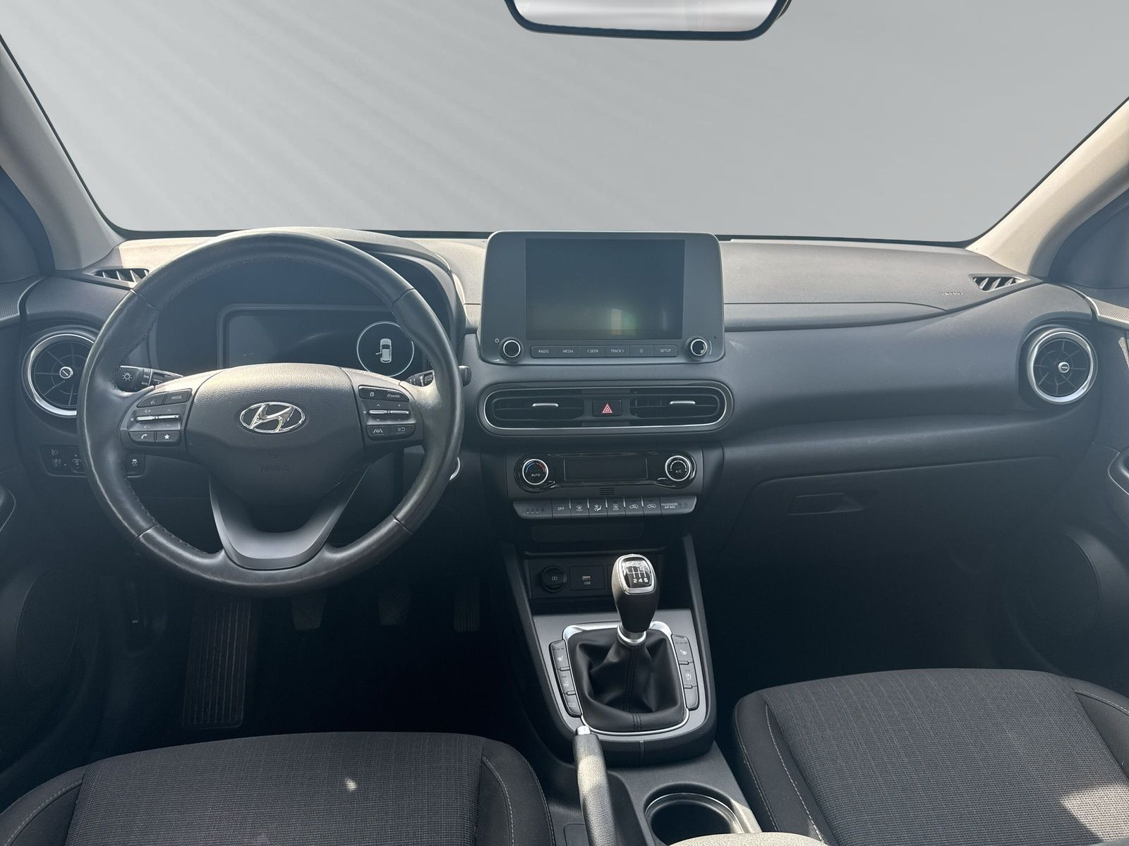 Kona 1.0 T-GDI 120PS +48V iM/T 2WD TREND +KAMERA