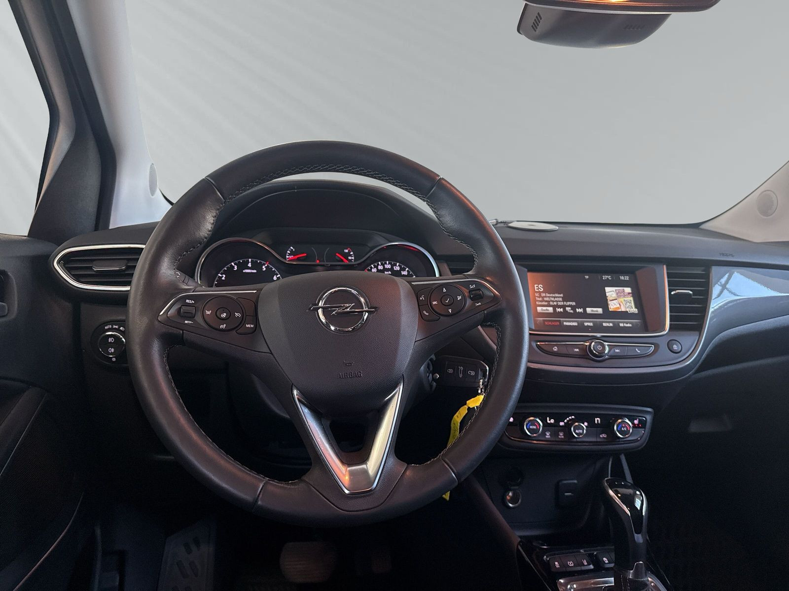 Crossland Elegance 1.2AT+SHZ+LHZ+KAMERA+CARPLAY+