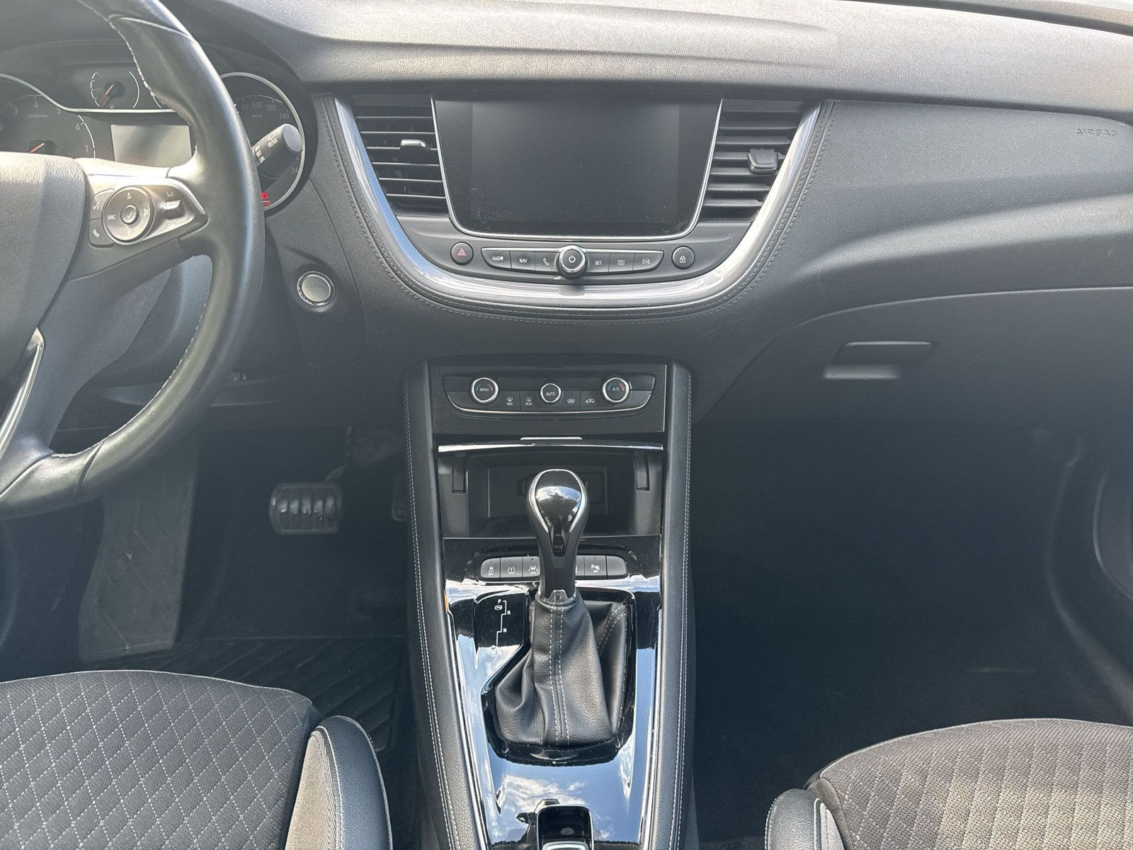 GRANDLAND X 1.2 DYNAMIC +LM+360°+ALLWET+CARPLAY+