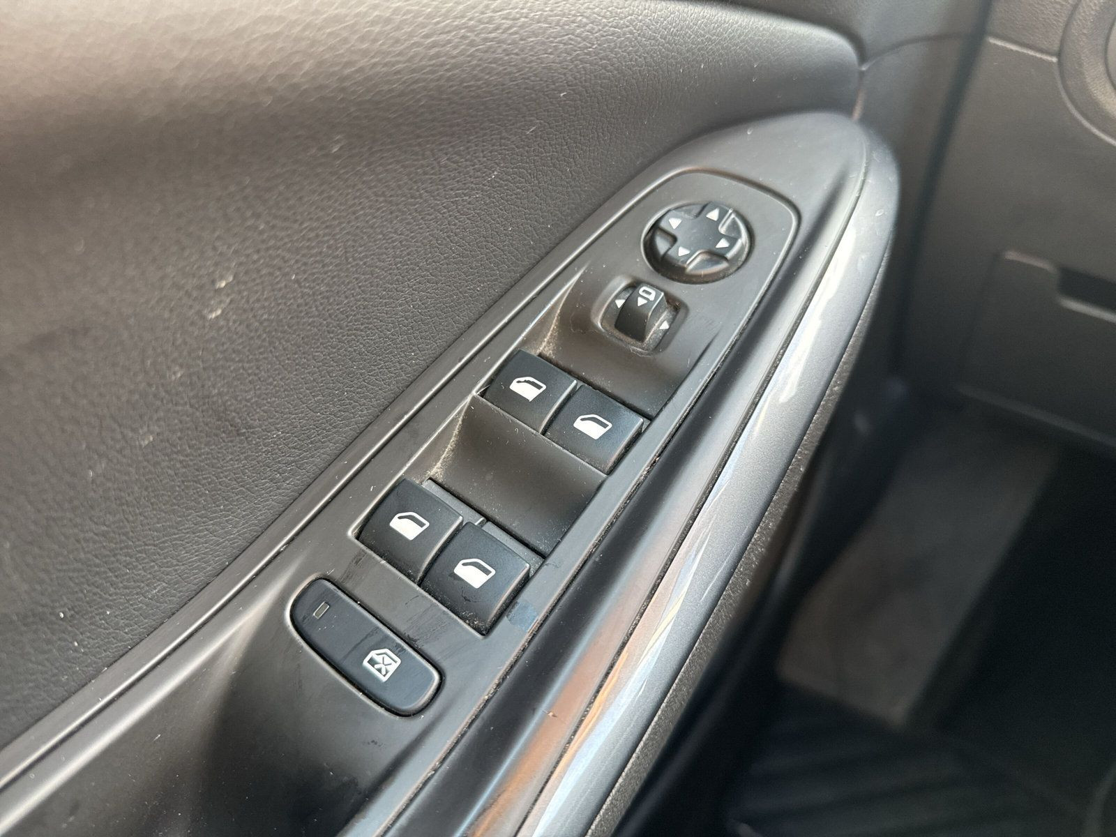 GRANDLAND X 1.2 DYNAMIC +LM+360°+ALLWET+CARPLAY+