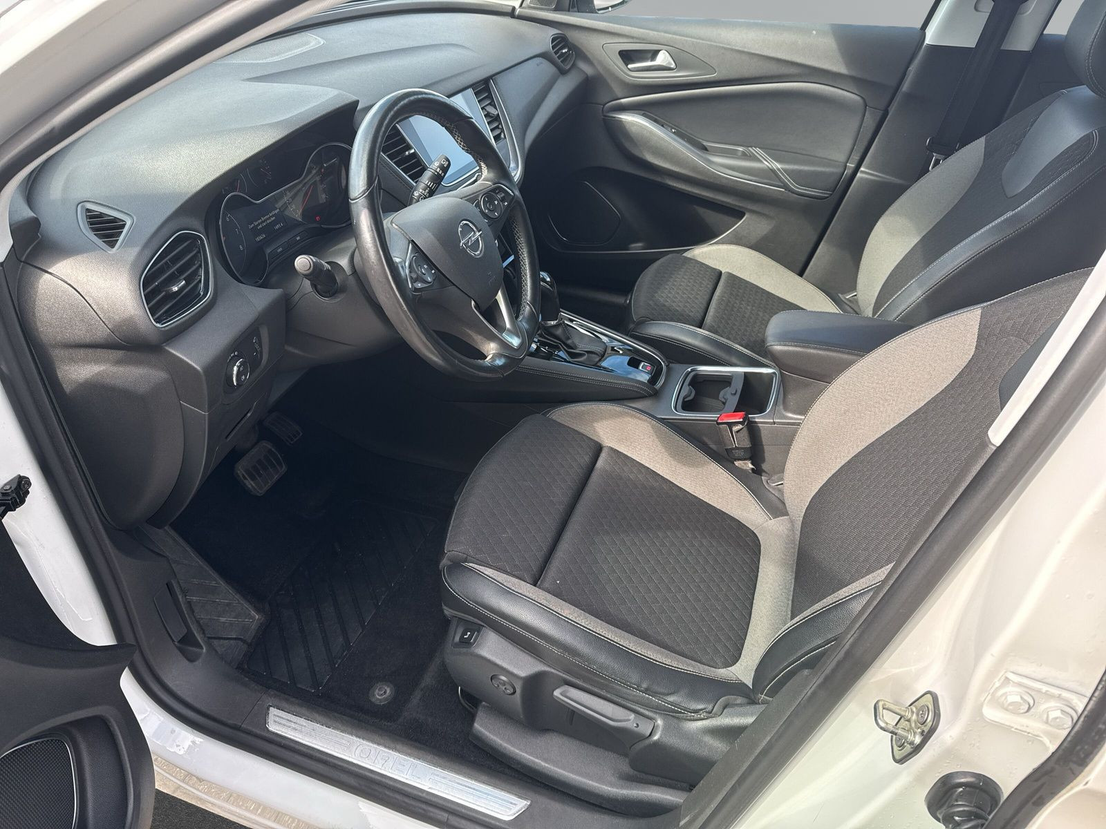 GRANDLAND X 1.2 DYNAMIC +LM+360°+ALLWET+CARPLAY+