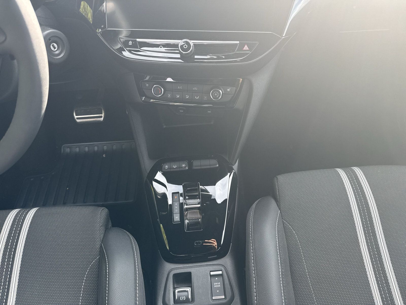 CORSA F GS 1.2 TURBO S/S 74kWAT8 +CARPLAY+SHZ+LM