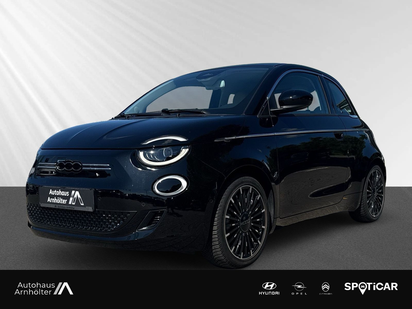 500e La Prima by Bocelli 42kWh +KAMERA+PDC+SHZ+