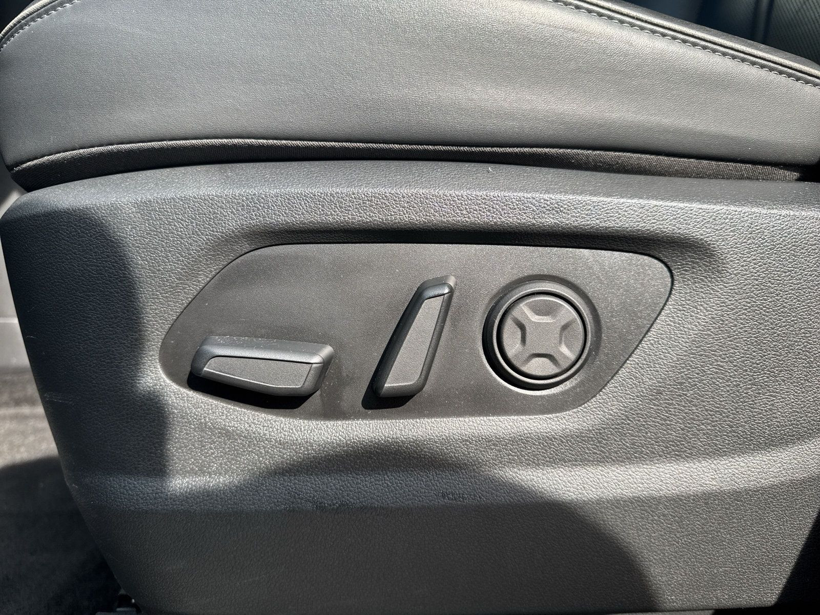 STARIA SIGNATURE 2.2 CRDi 8AT 2WD +NAVI+KAM+ALL+