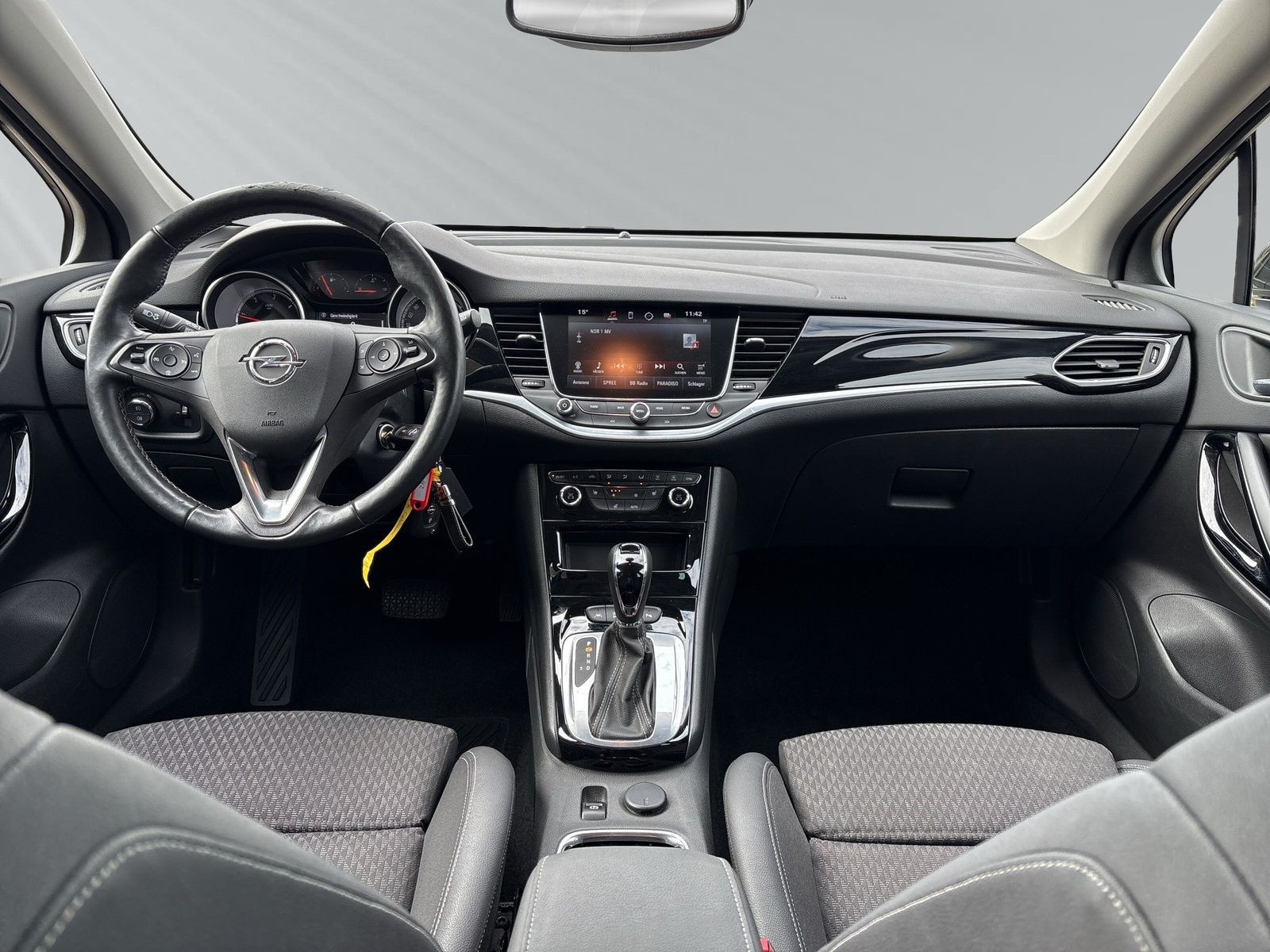 ASTRA ST 1.6D INNOVATION KLIMA+PDC+KAMERA+SHZ+AT