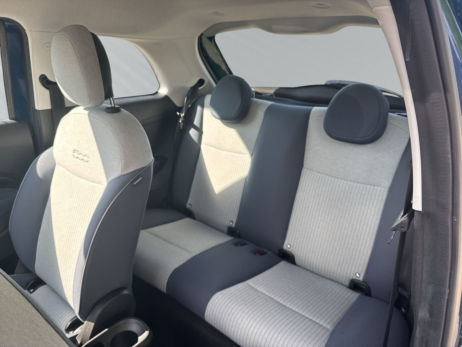 500e 42kWh ICON 2022 +NAVI+CARPLAY+KLIMAAUTO+LM+