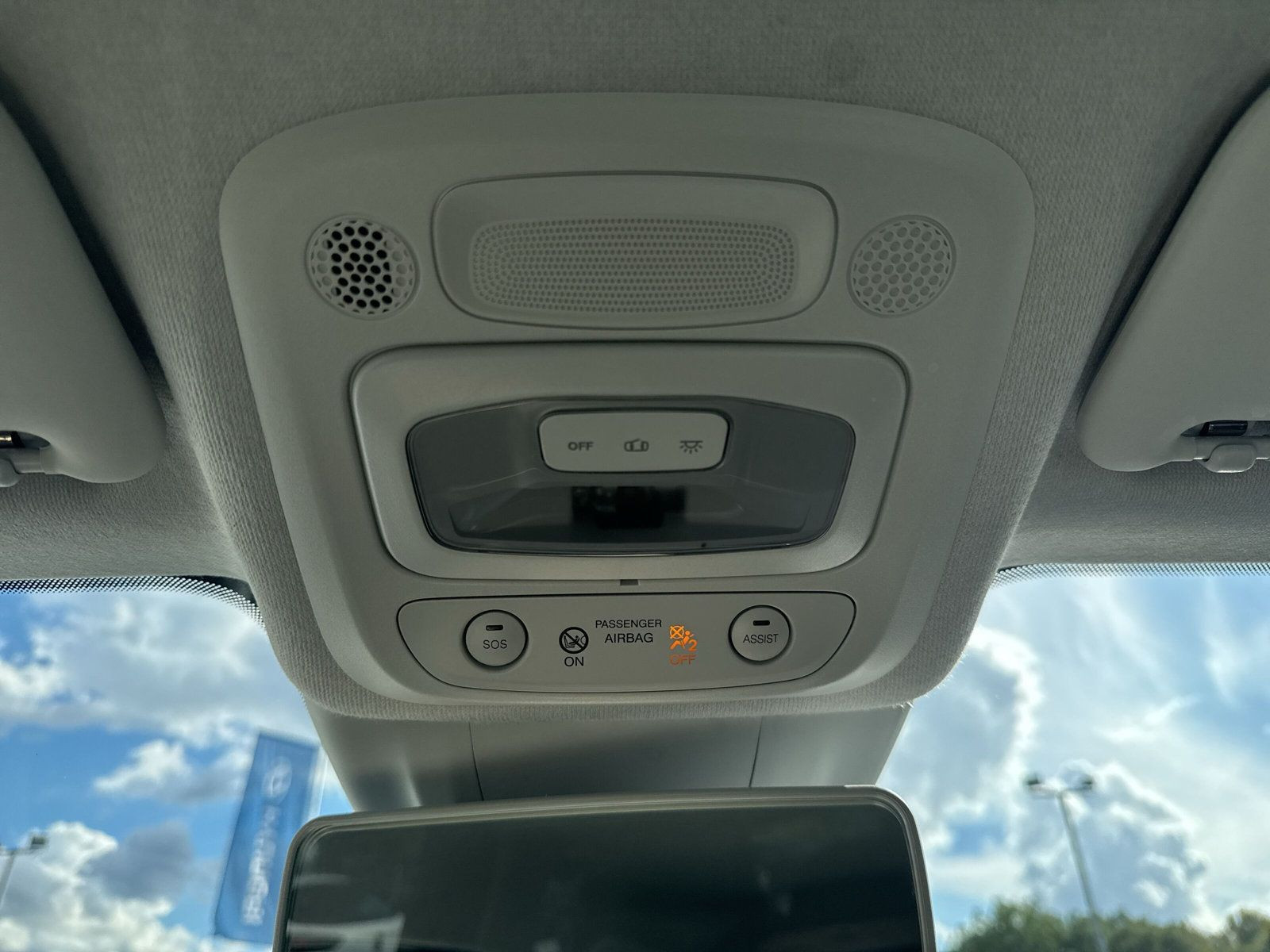 500e 42kWh ICON 2022 +NAVI+CARPLAY+KLIMAAUTO+LM+