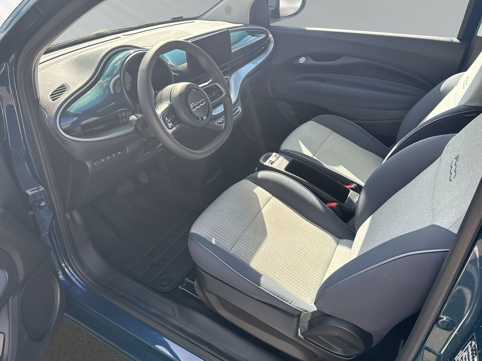 500e 42kWh ICON 2022 +NAVI+CARPLAY+KLIMAAUTO+LM+