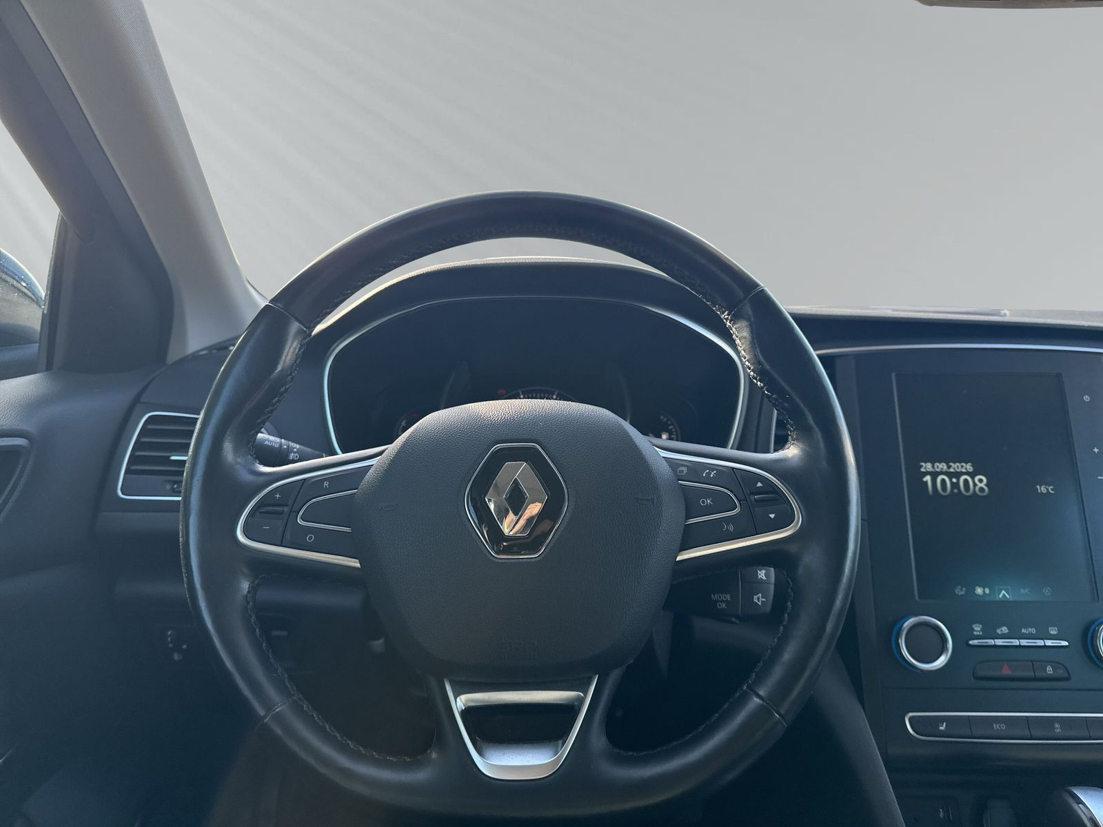 MEGANE IV GRANDTOUR 1.3 160 BOSE+MASSAGE+ANHÄNGE