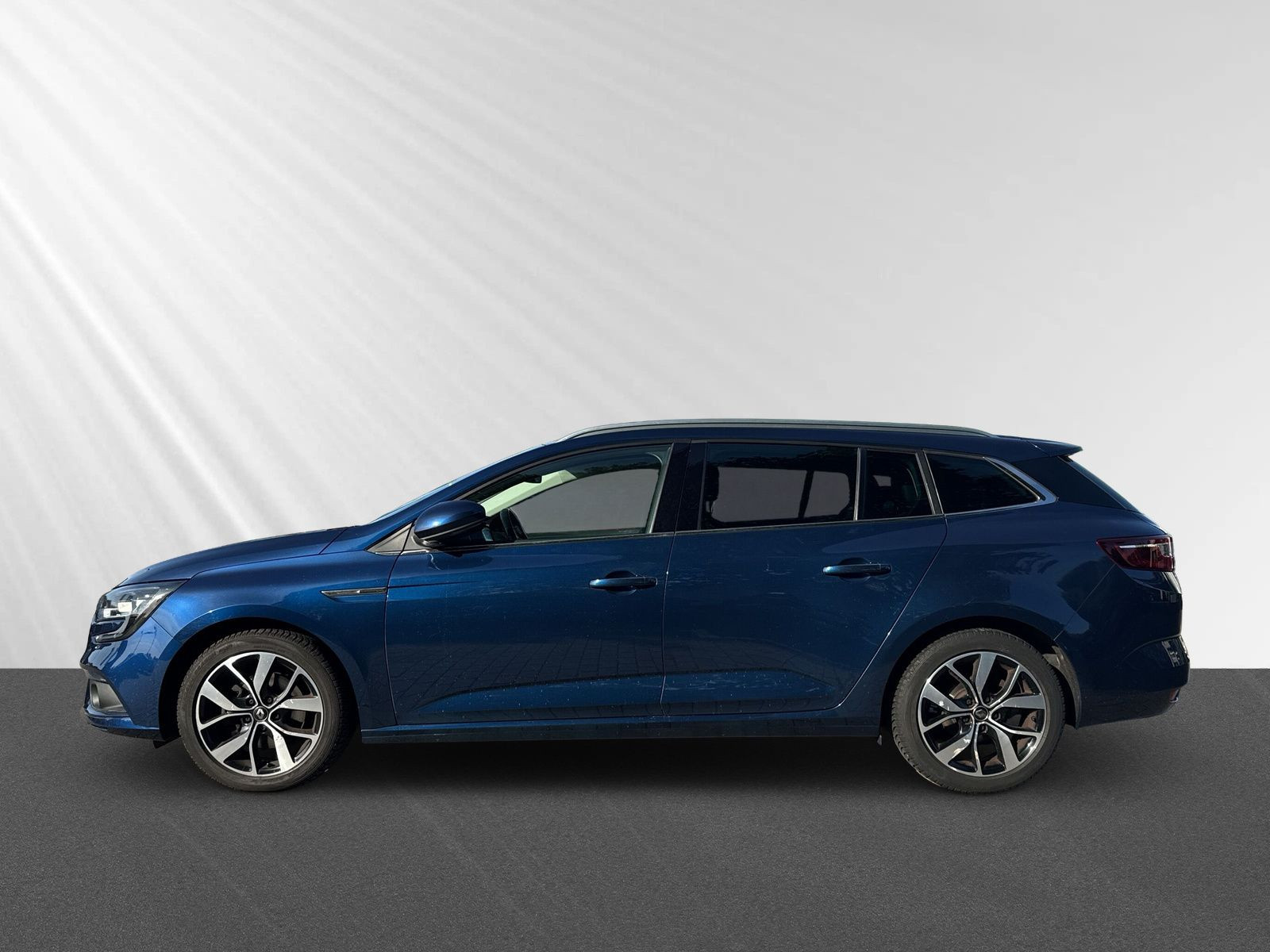 MEGANE IV GRANDTOUR 1.3 160 BOSE+MASSAGE+ANHÄNGE