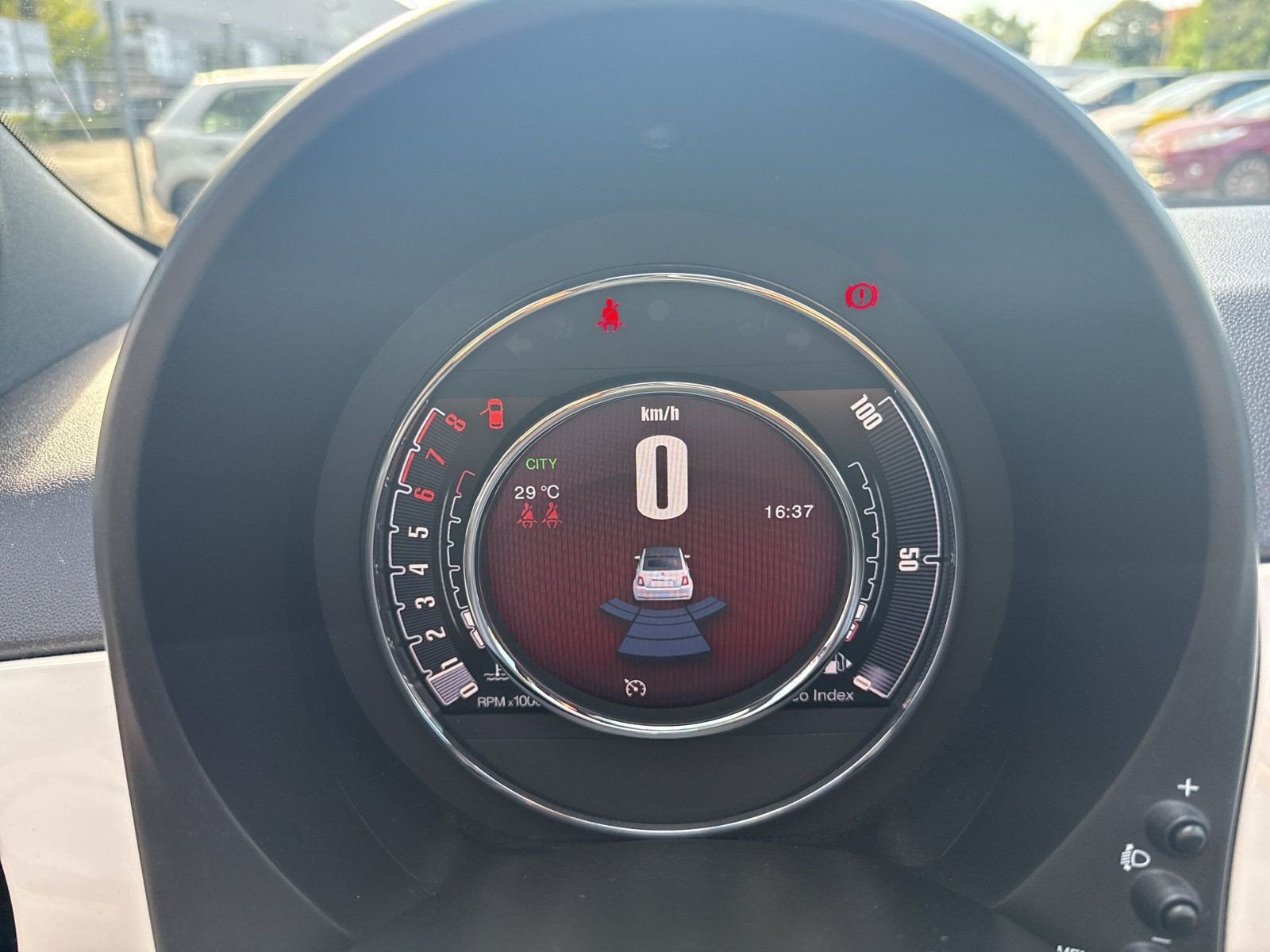 500C 1.0 Hybrid + KLIMAAUTO+CARPLAY+TECHPAKET+LM