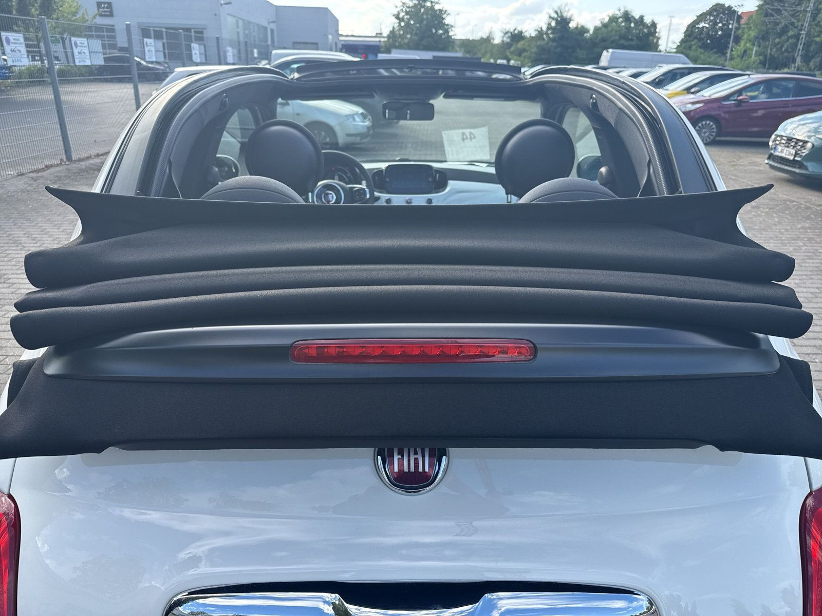 500C 1.0 Hybrid + KLIMAAUTO+CARPLAY+TECHPAKET+LM