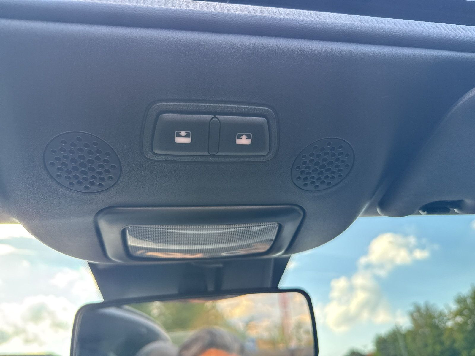 500C 1.0 Hybrid + KLIMAAUTO+CARPLAY+TECHPAKET+LM