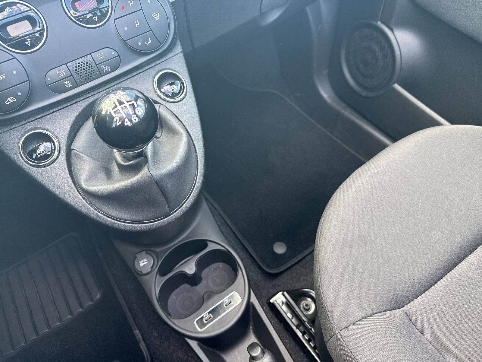 500C 1.0 Hybrid + KLIMAAUTO+CARPLAY+TECHPAKET+LM