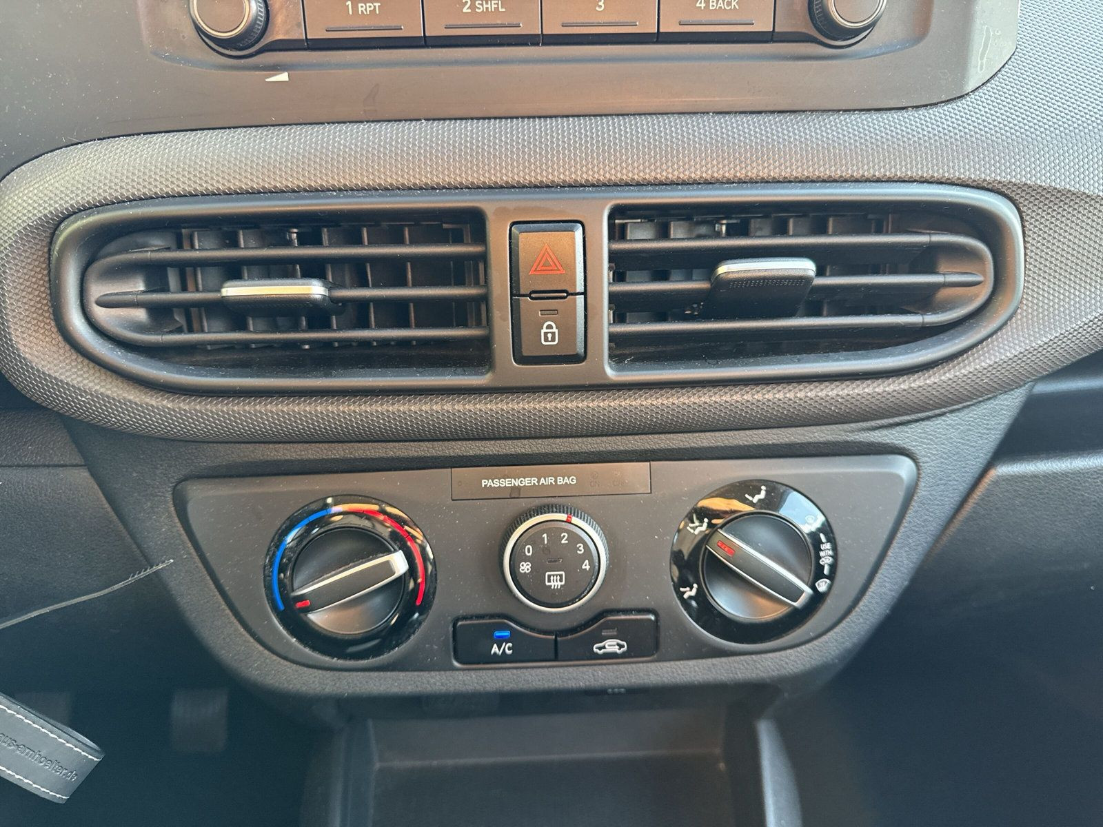 i10 MJ22 1.0 Benzin M/T Select +PDC+SITZHZG+
