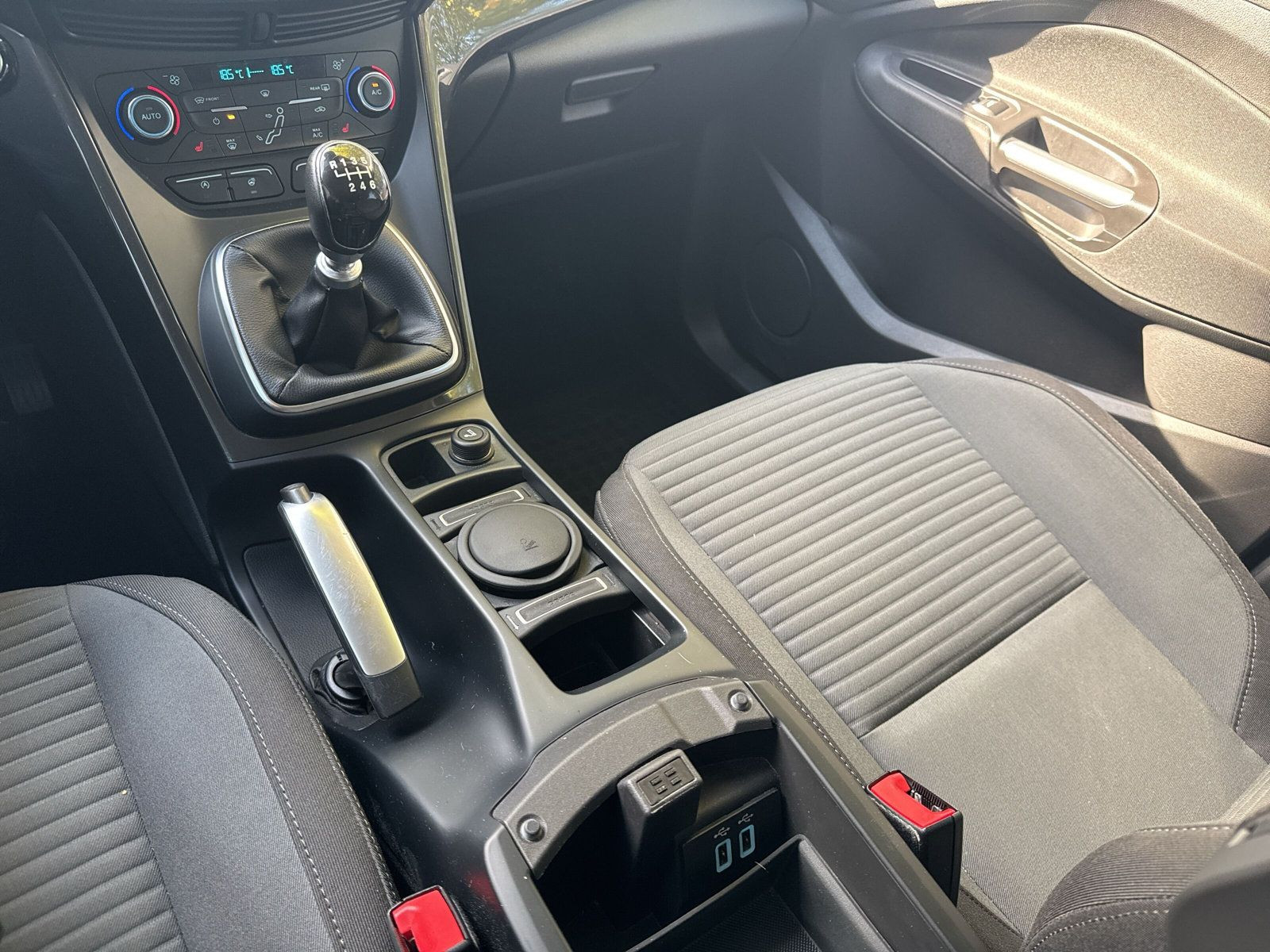 C-Max 1.0 EcoBoost 125PS 6G Titanium S/S+NAV+KAM