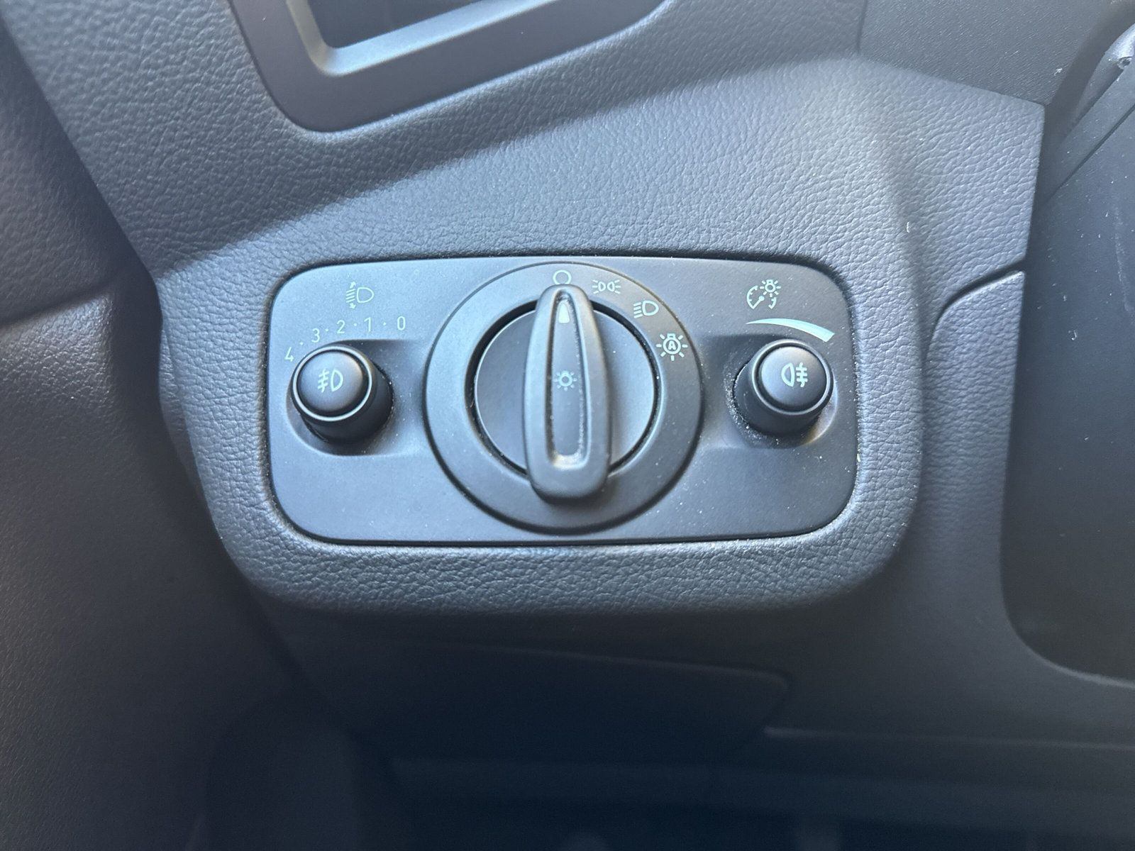 C-Max 1.0 EcoBoost 125PS 6G Titanium S/S+NAV+KAM