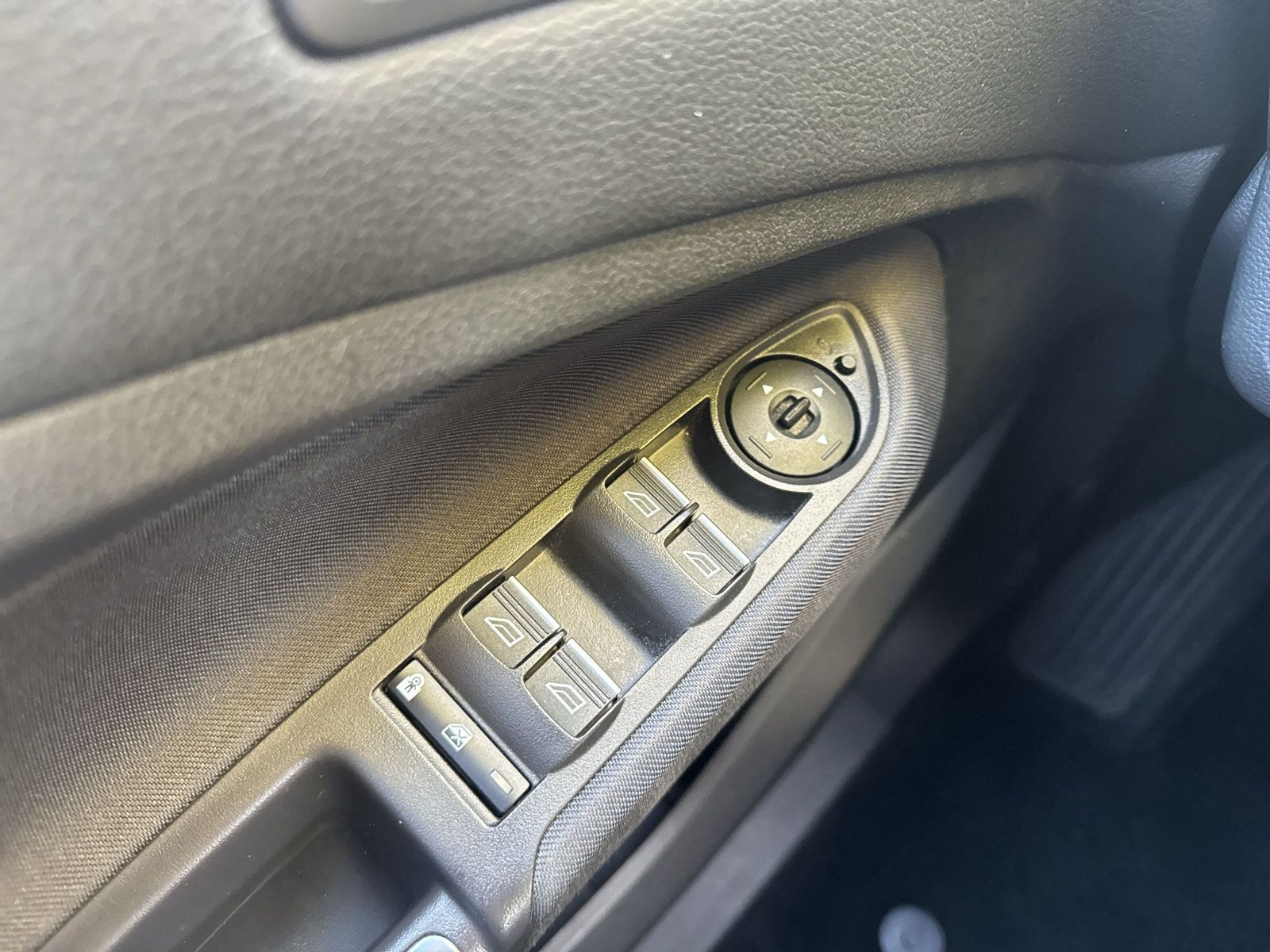 C-Max 1.0 EcoBoost 125PS 6G Titanium S/S+NAV+KAM