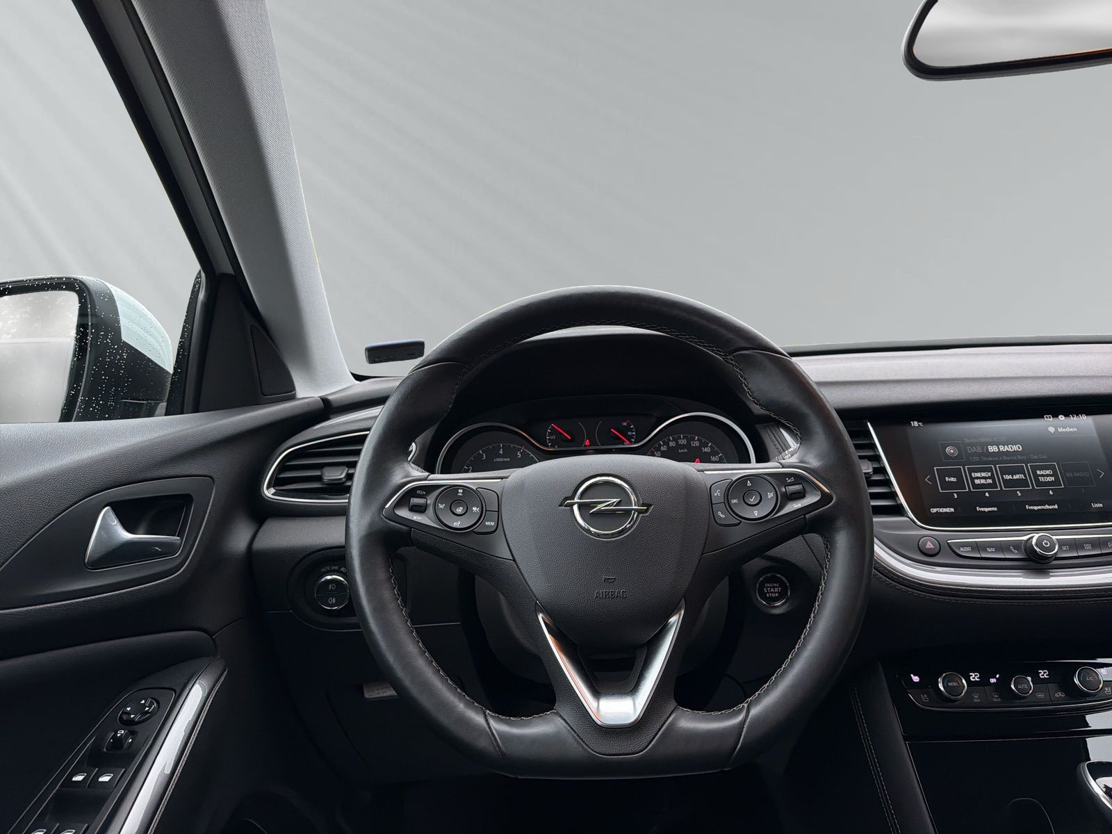 Grandland X 1.6 133KW ULTIMATE KLIMA+PDC+KAMERA+
