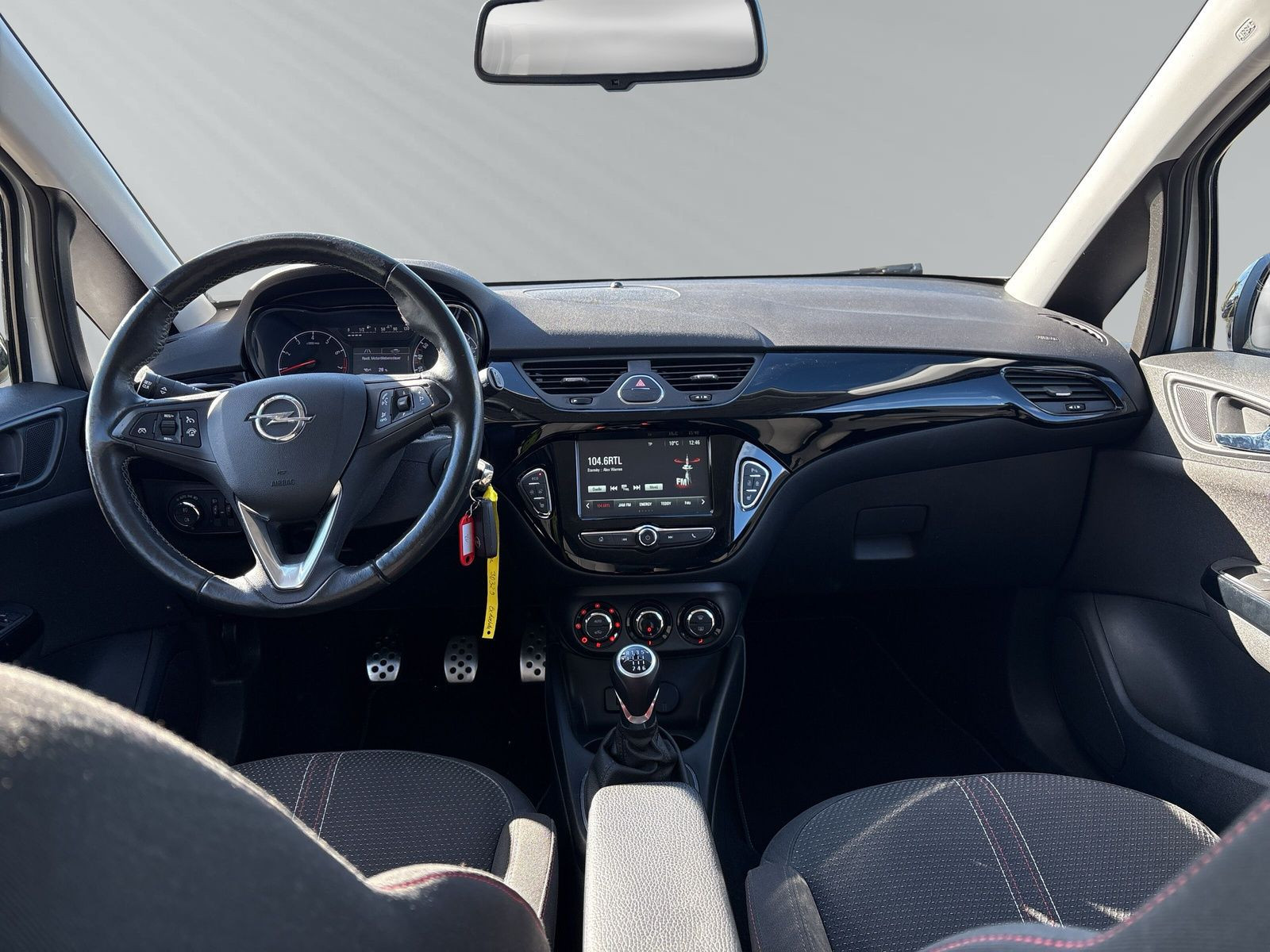CORSA E 3T 1.4T COLOR EDITION KLIMA+PDC+SHZ+LHZ+