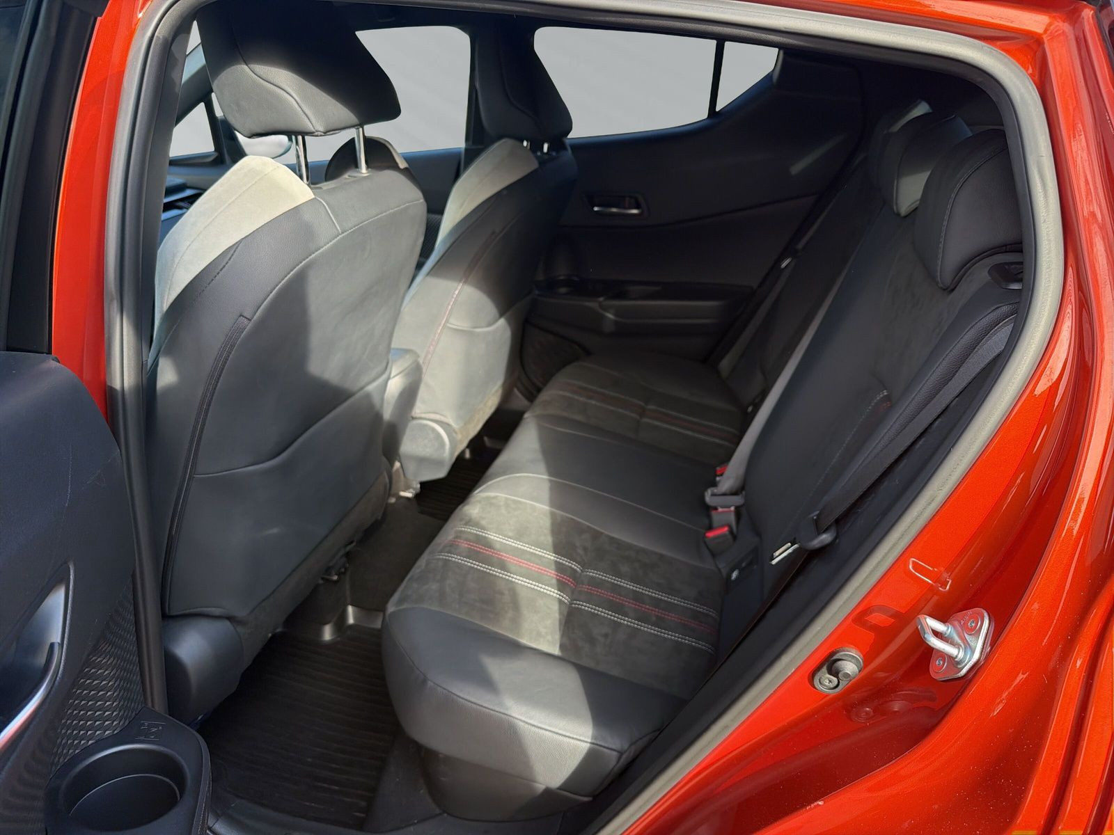 C-HR  2.0 Hybrid GR +Sport+STANDHEIZUNG+SHZ+CAM+