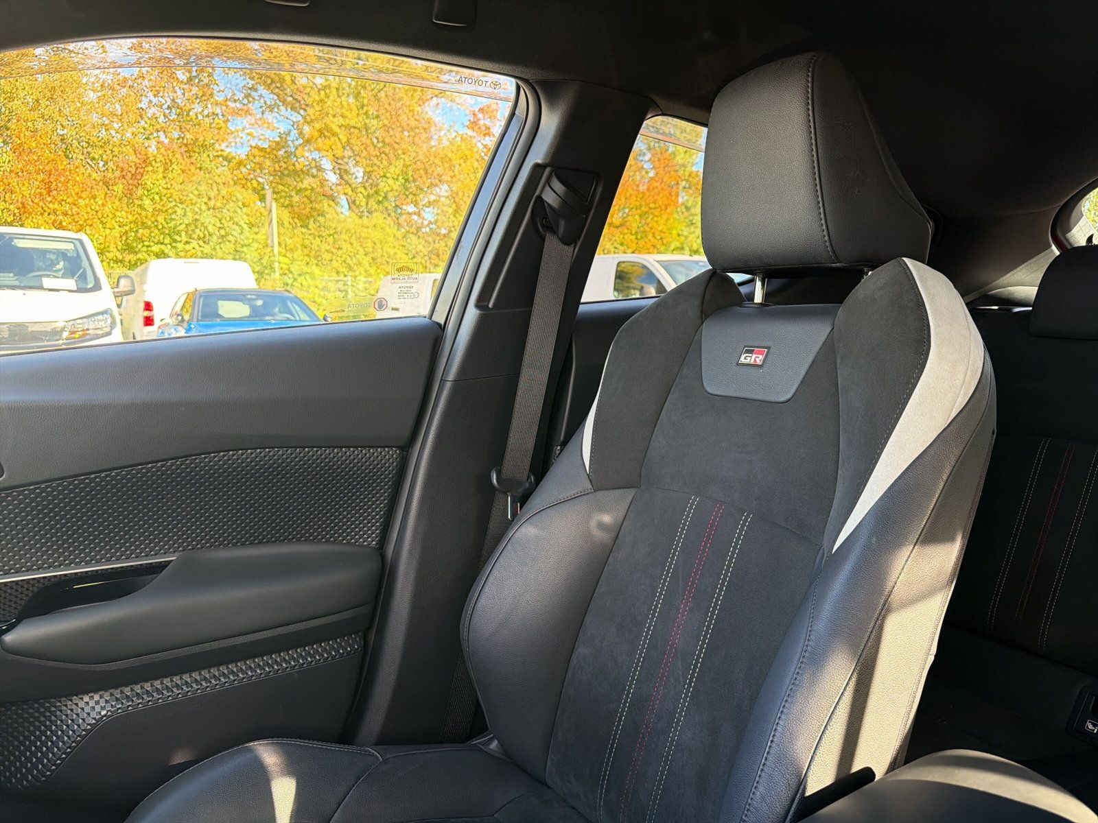 C-HR  2.0 Hybrid GR +Sport+STANDHEIZUNG+SHZ+CAM+