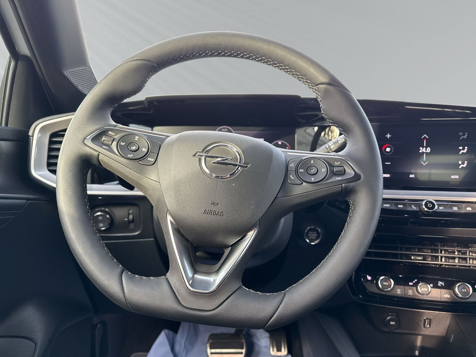 Mokka GS 1.2 Hybrid 48V+CAM+SHZ+NAV+ACC+LHZ+PDC+