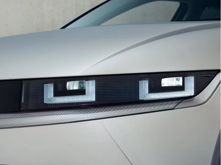 Hyundai Ioniq 5 Scheinwerfer Detailansicht