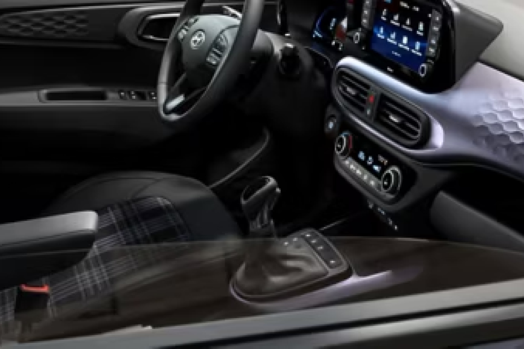4-i10 Hyundai i10 Interieur Vordersitze