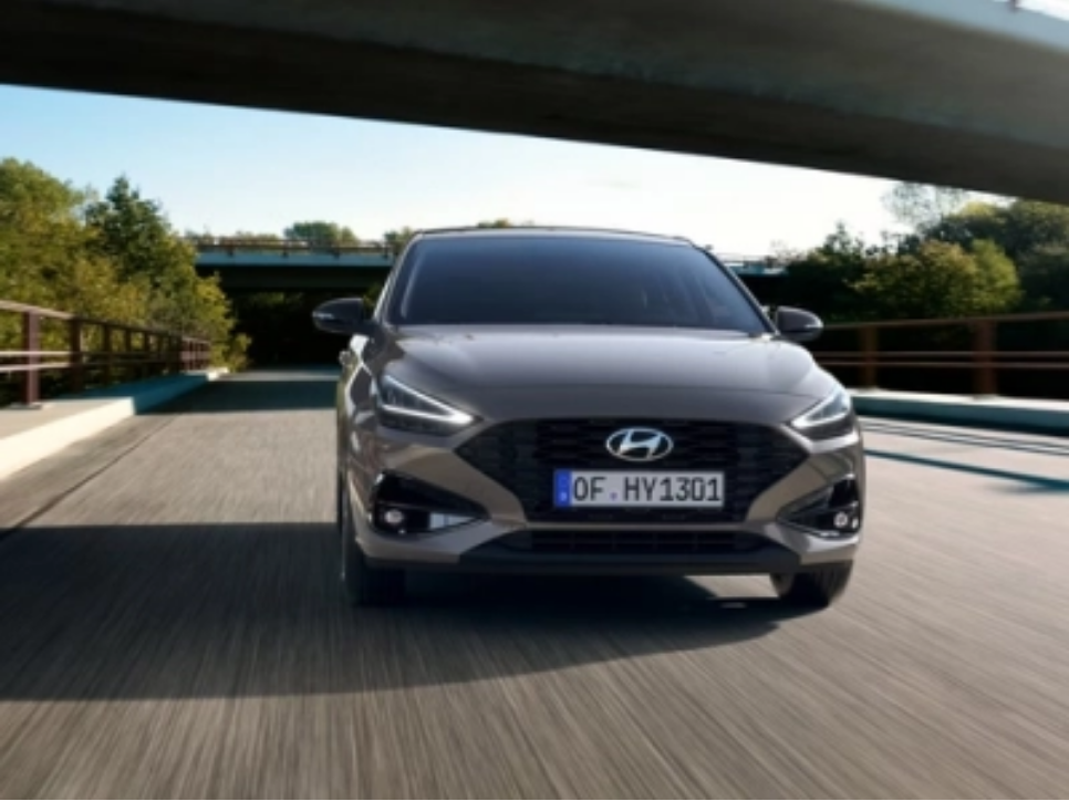 7-Screenshot 2025-06-17 at 15-11-04 Hyundai i30 Autohaus Arnhölter Hyundai i30 driving