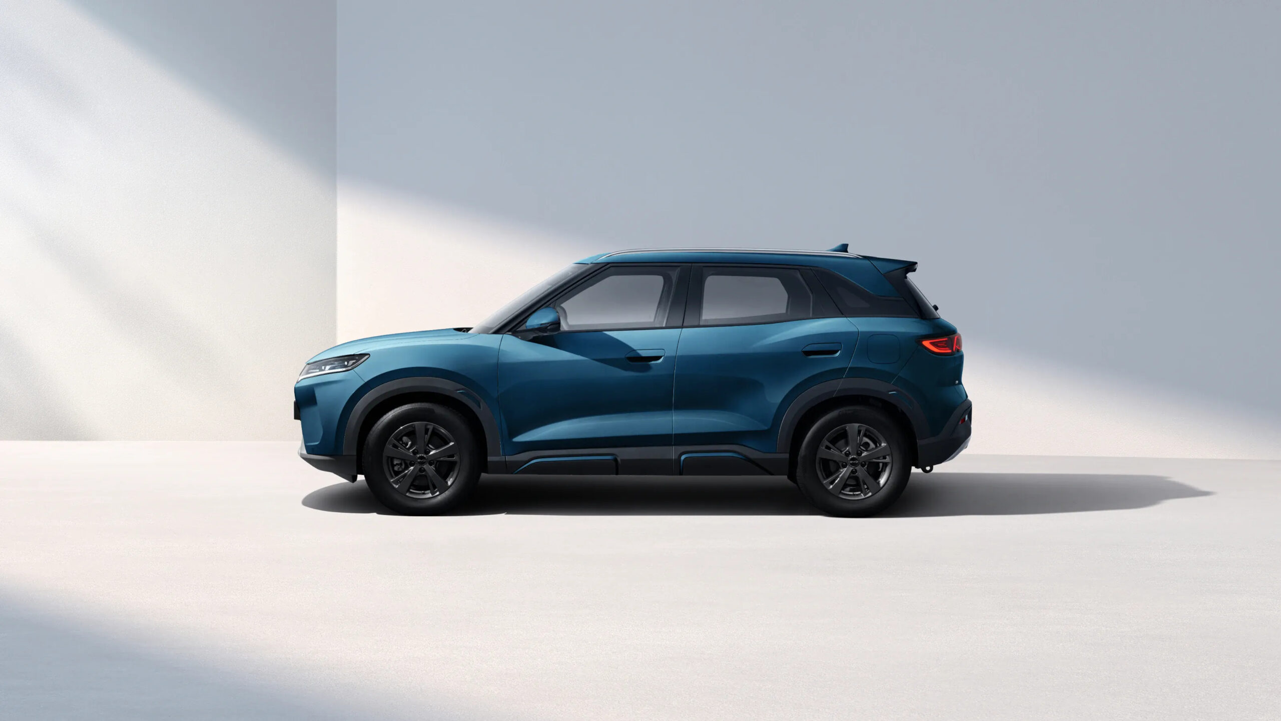 BYD ATTO 2 DM-i Seitenansicht