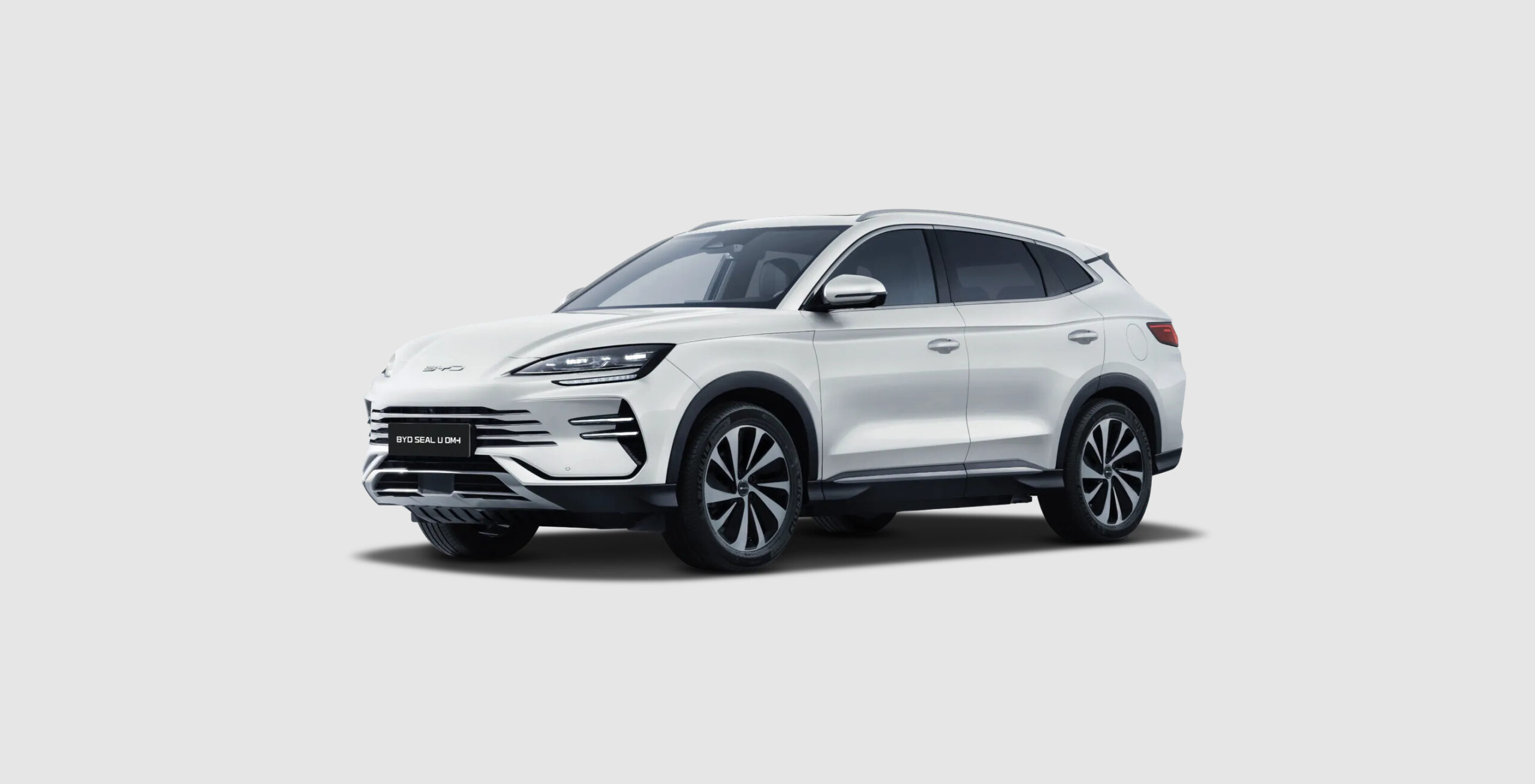 BYD SEAL U DM-i in Weiß